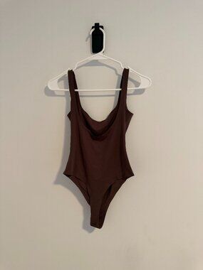 ALMERE Chocolate Brown Scoop Neck Bodysuit Small